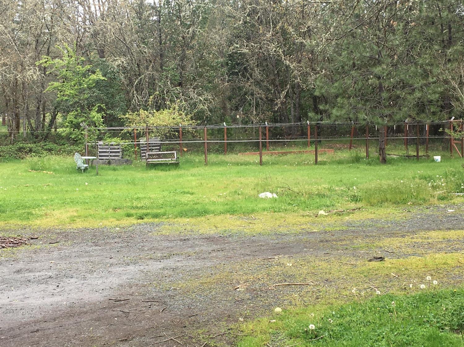 301 Queens Branch Road Rogue River, OR 97537 - Photo 9 of 13 Additional Photo