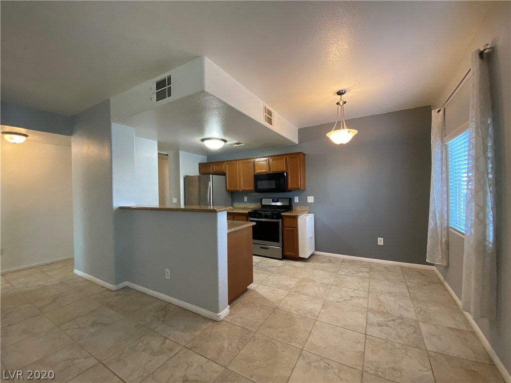 7701 West Robindale Road, Unit 151 Las Vegas, NV 89113 - Photo 5 of 24