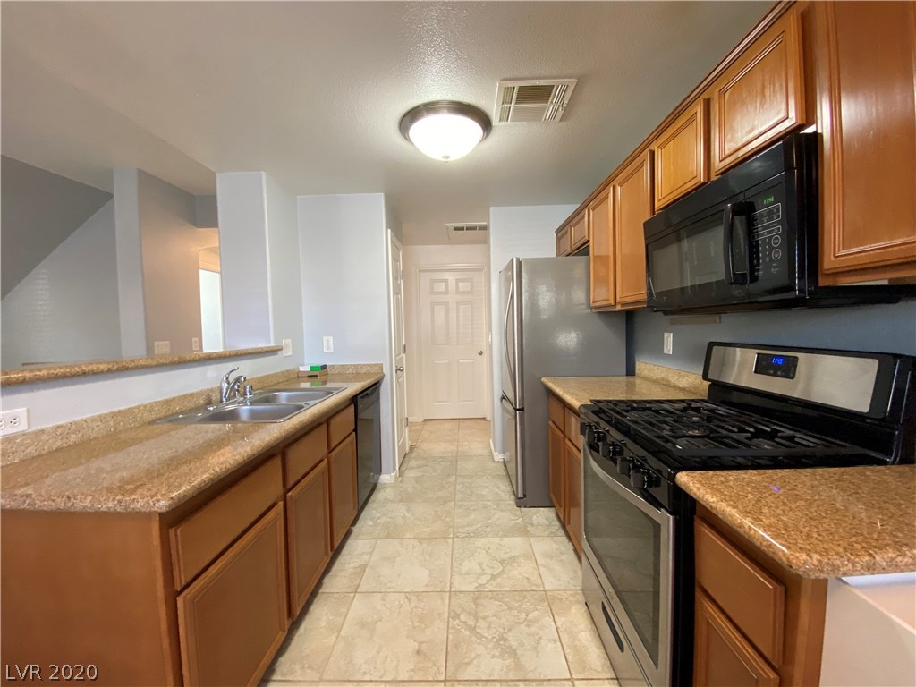 7701 West Robindale Road, Unit 151 Las Vegas, NV 89113 - Photo 7 of 24