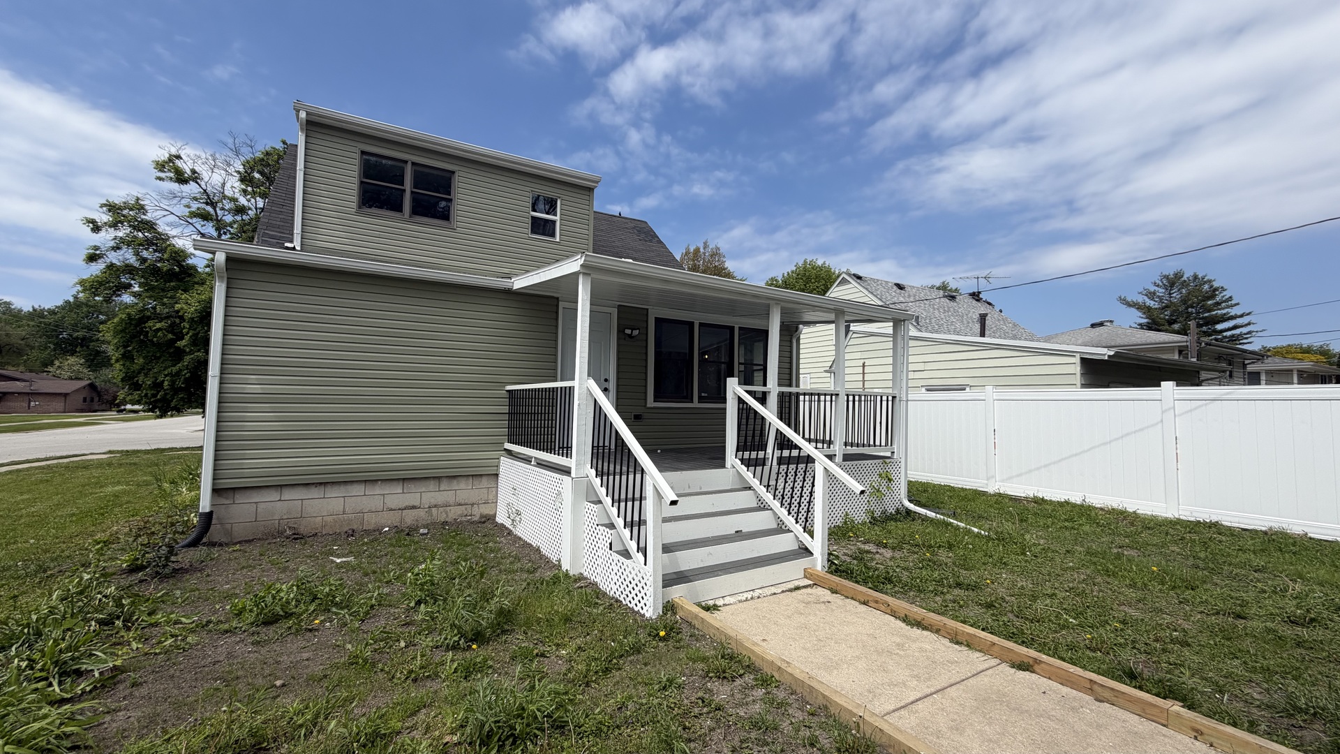 9759 Rutherford Avenue Oak Lawn, IL 60453 - Photo 3 of 46