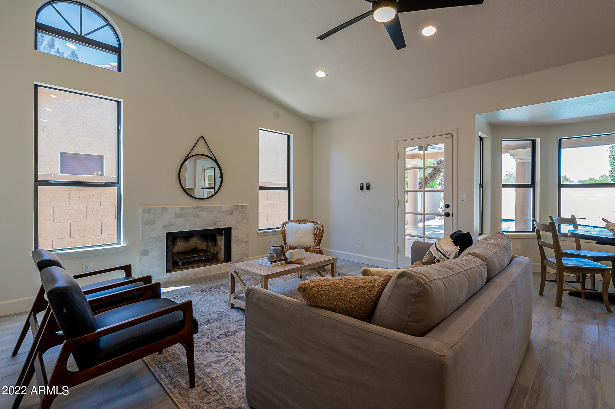 650 South Bay Drive Gilbert, AZ 85233 - Photo 17 of 40 Family Room