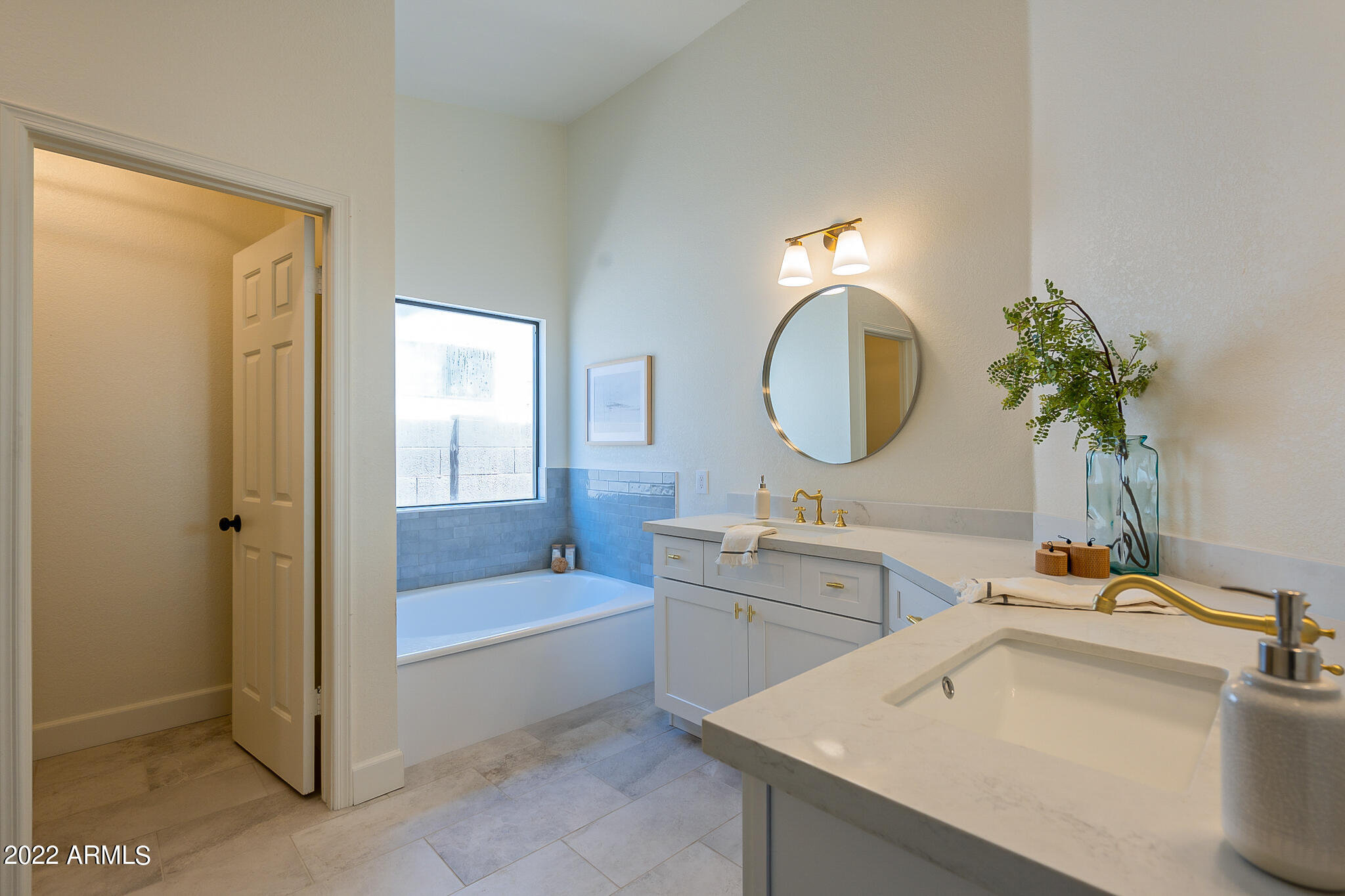 650 South Bay Drive Gilbert, AZ 85233 - Photo 25 of 40 Bay-29