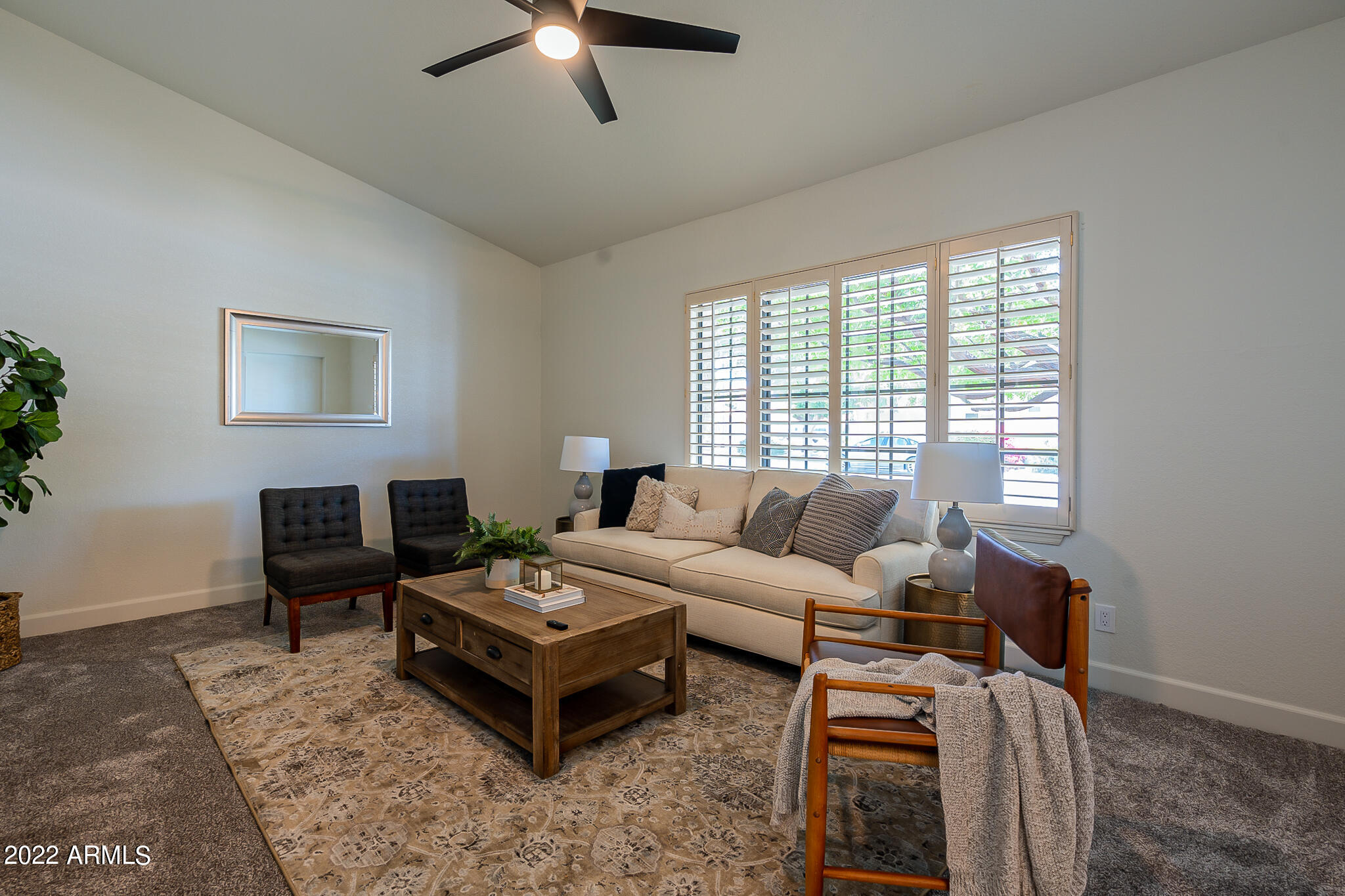 650 South Bay Drive Gilbert, AZ 85233 - Photo 4 of 40 Formal Living Room