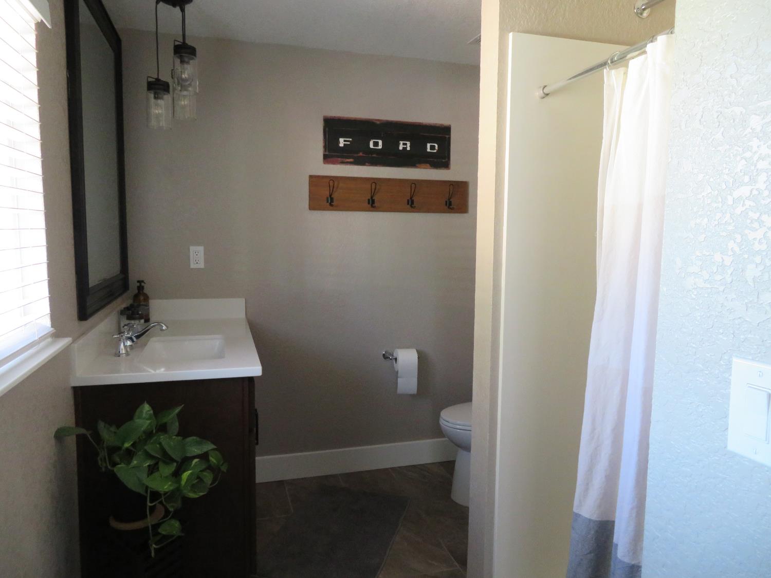 4900 Pleasant Valley Road Oakdale, CA 95361 - Photo 26 of 72