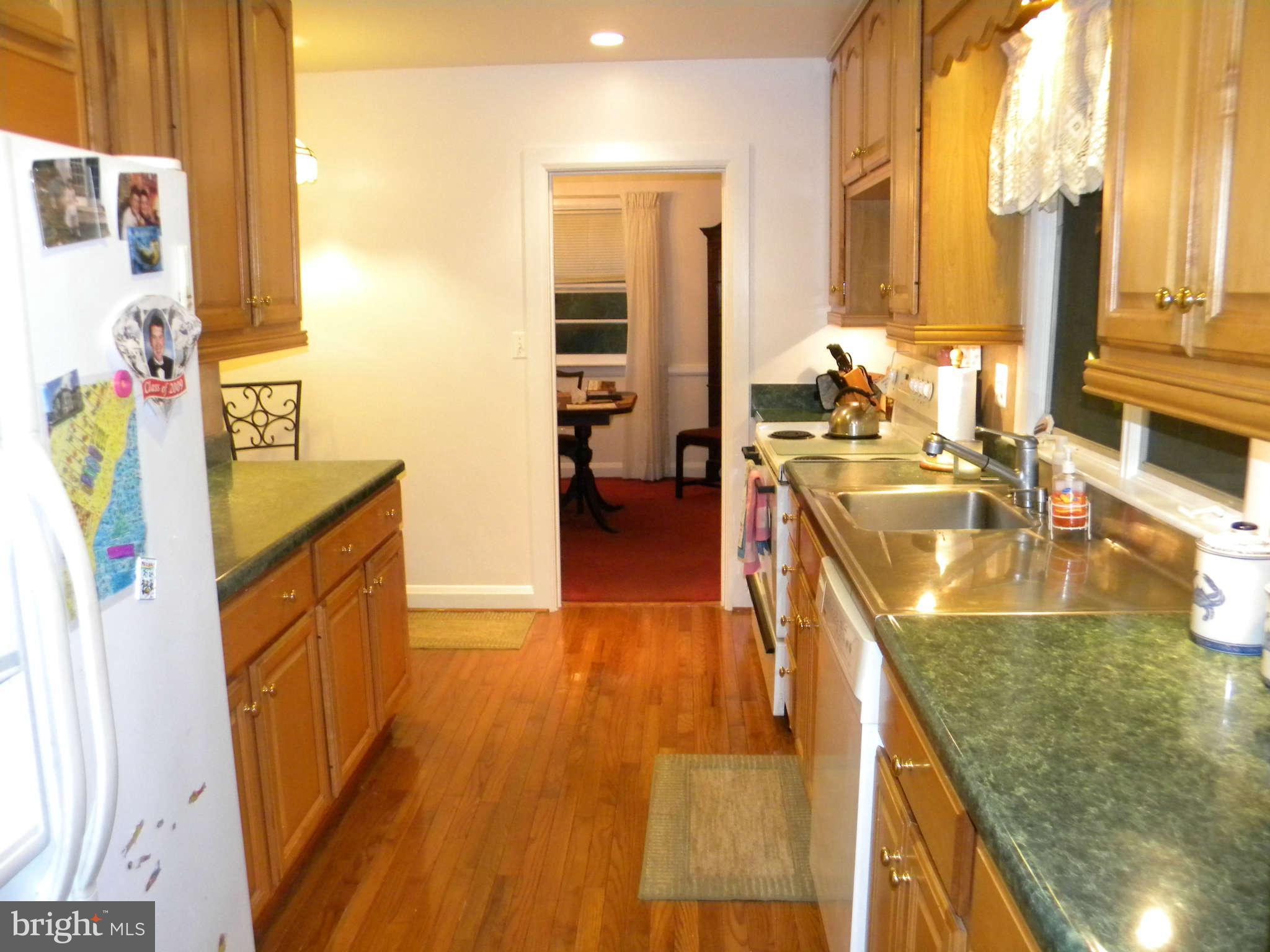 110 Round Bay Road Severna Park, MD 21146 - Photo 8 of 30 Kitchen