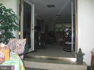 261 Wentworth Road Wayne, PA 19087 - Photo 4 of 6