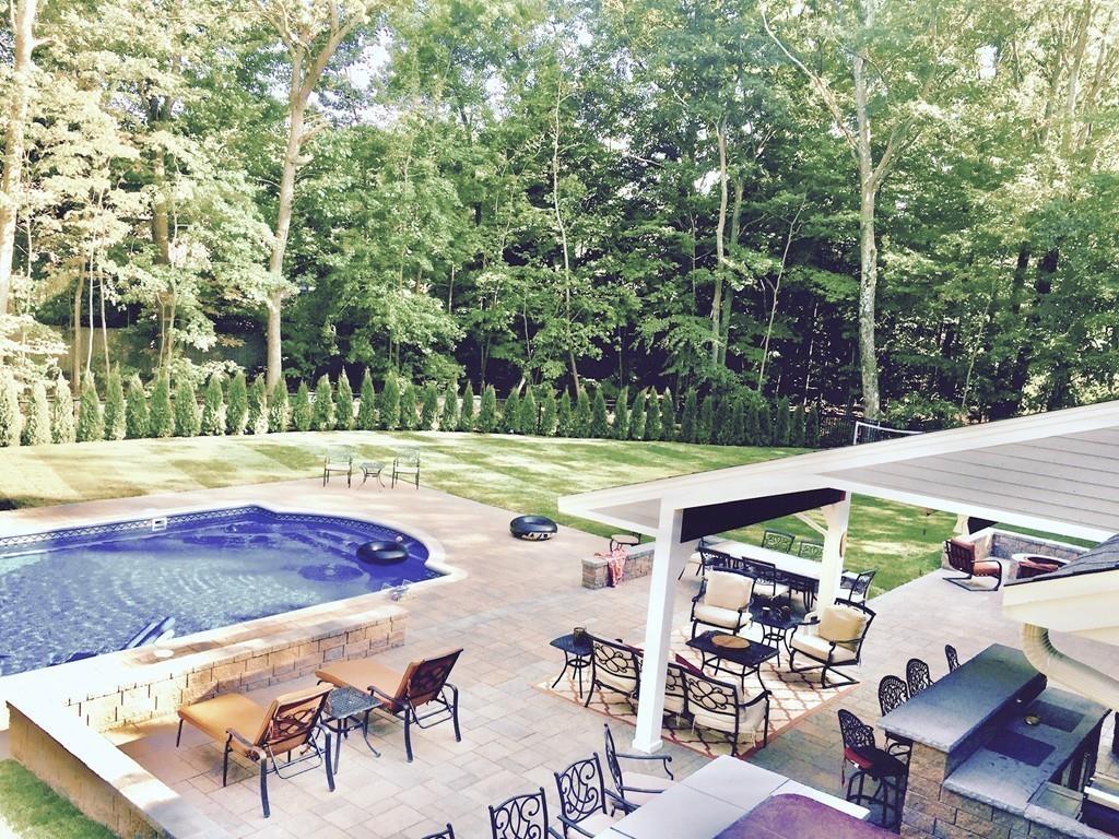 7 Travis Road Shrewsbury, MA 01545 - Photo 6 of 42 Gallery Image 6