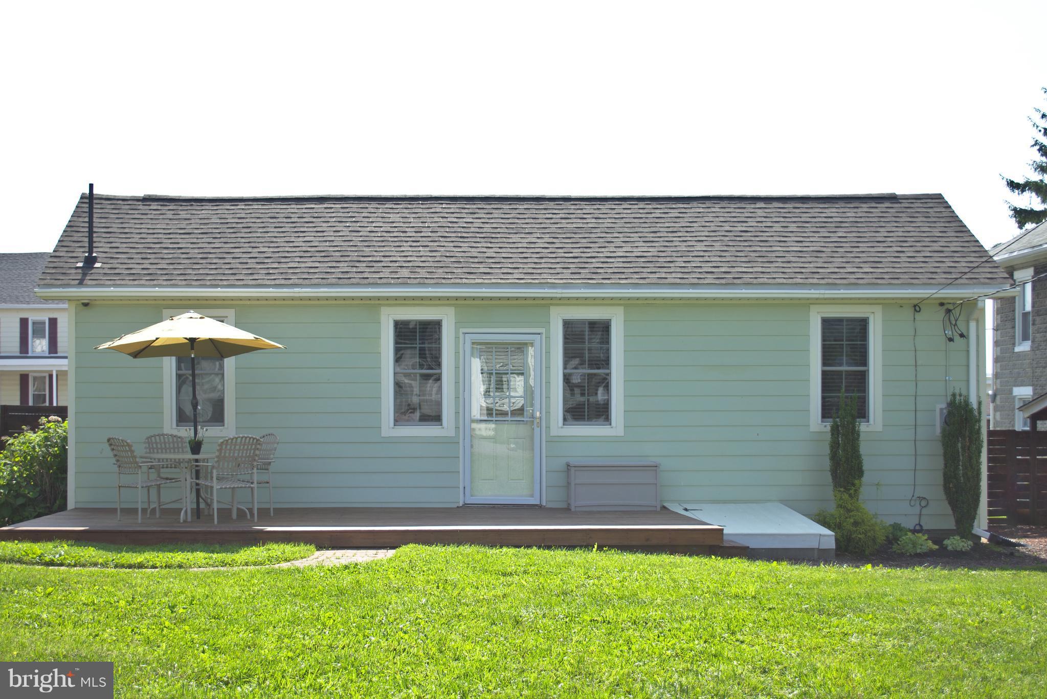 413 Ridge Avenue Hagerstown, MD 21740 - Photo 17 of 18 Exterior (Rear)