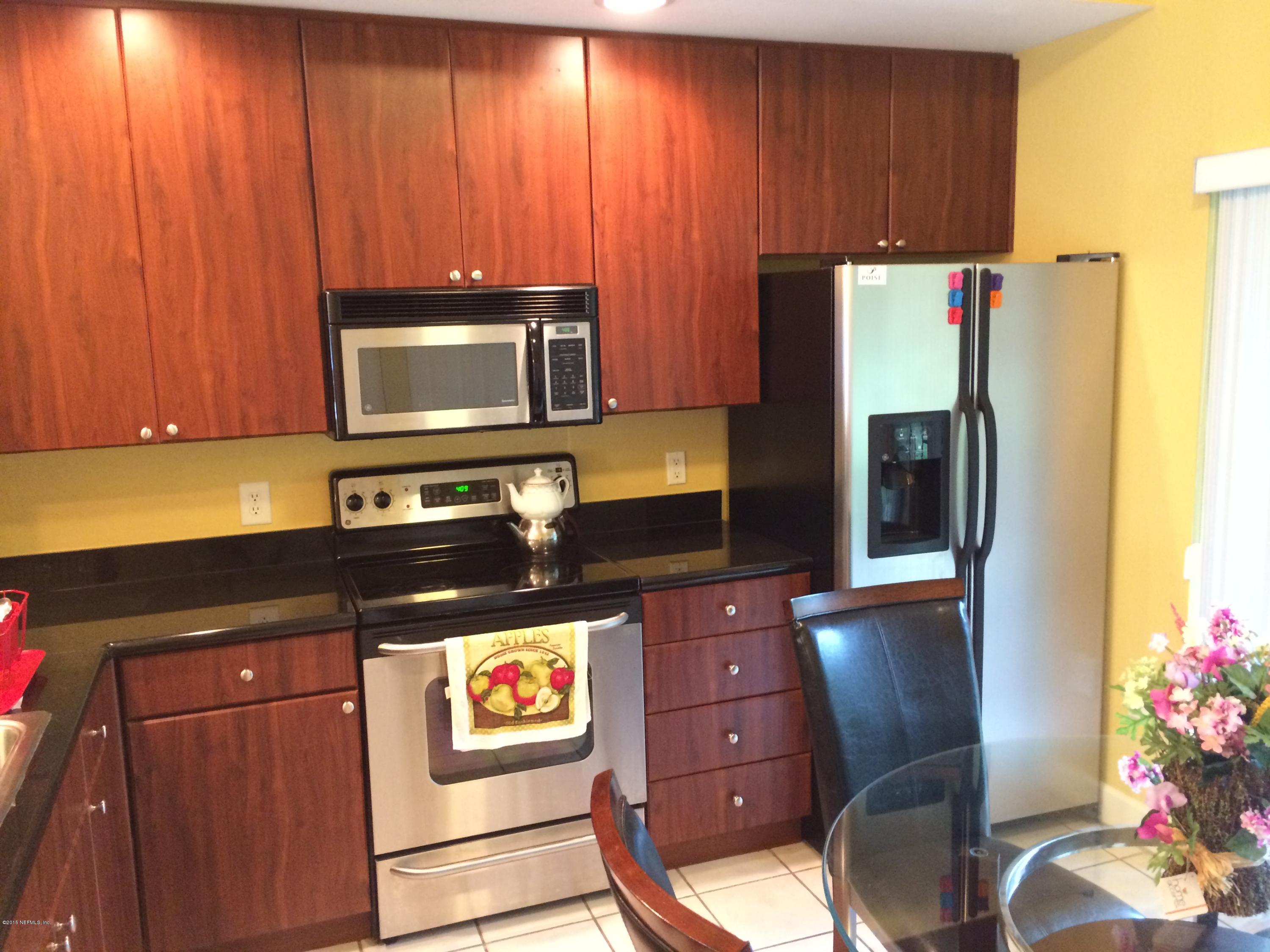 9745 Touchton Road, Unit 802 Jacksonville, FL 32246 - Photo 21 of 46 Kitchen