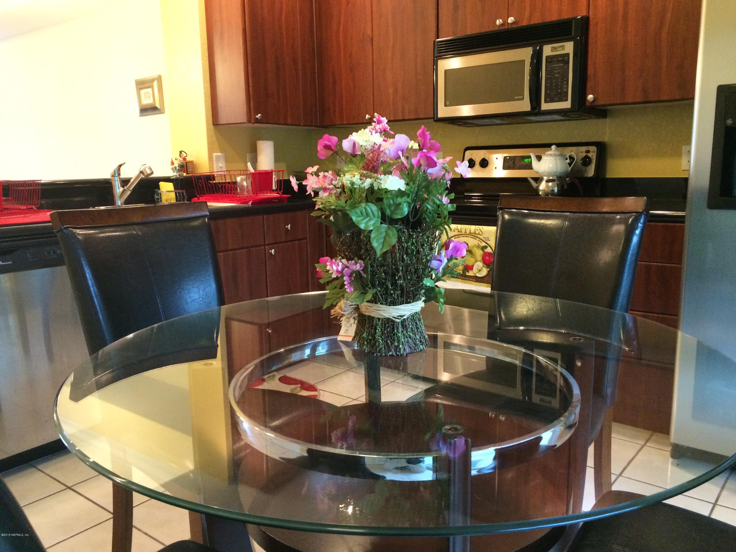 9745 Touchton Road, Unit 802 Jacksonville, FL 32246 - Photo 22 of 46 Kitchen