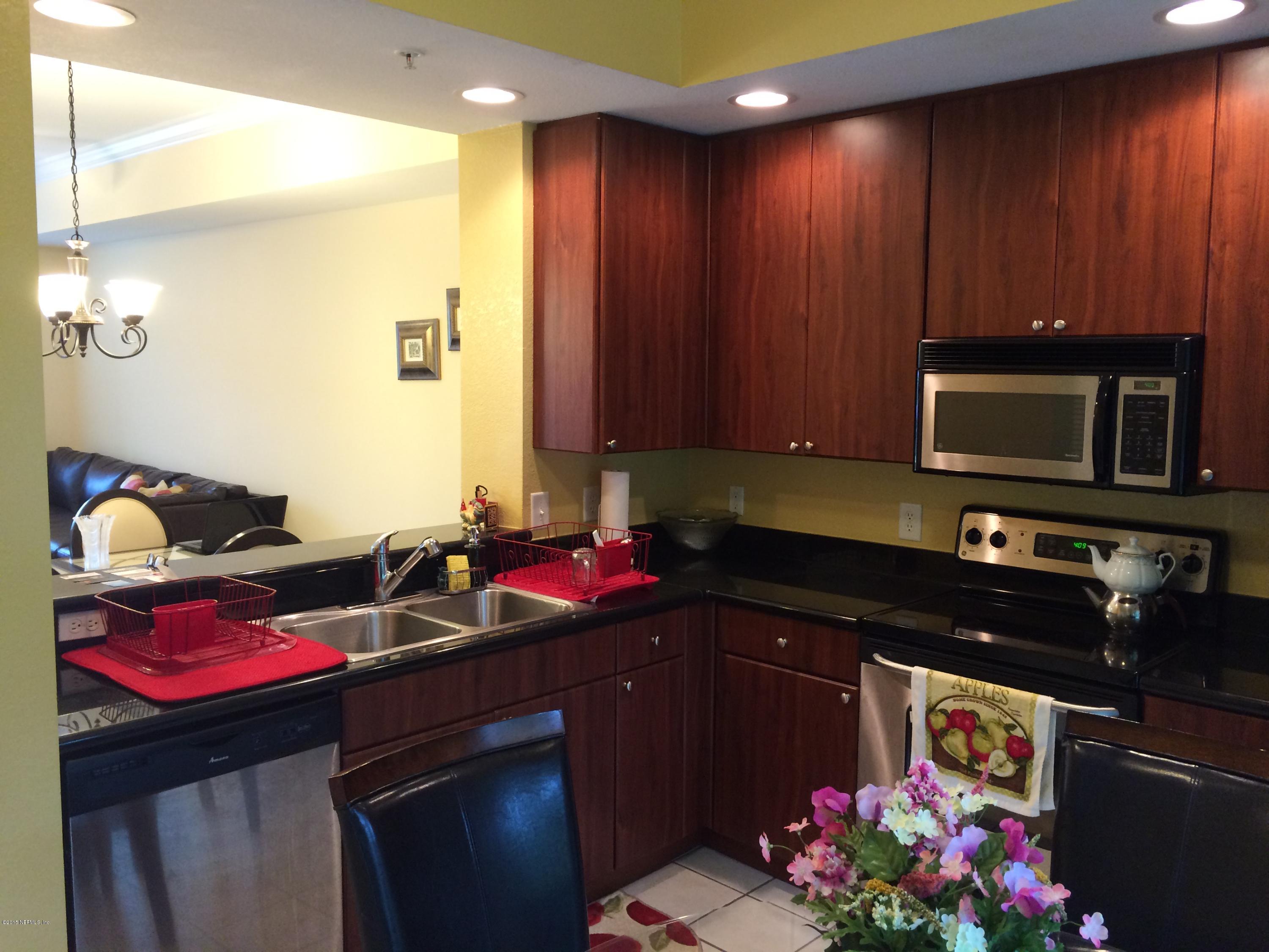 9745 Touchton Road, Unit 802 Jacksonville, FL 32246 - Photo 23 of 46 Kitchen