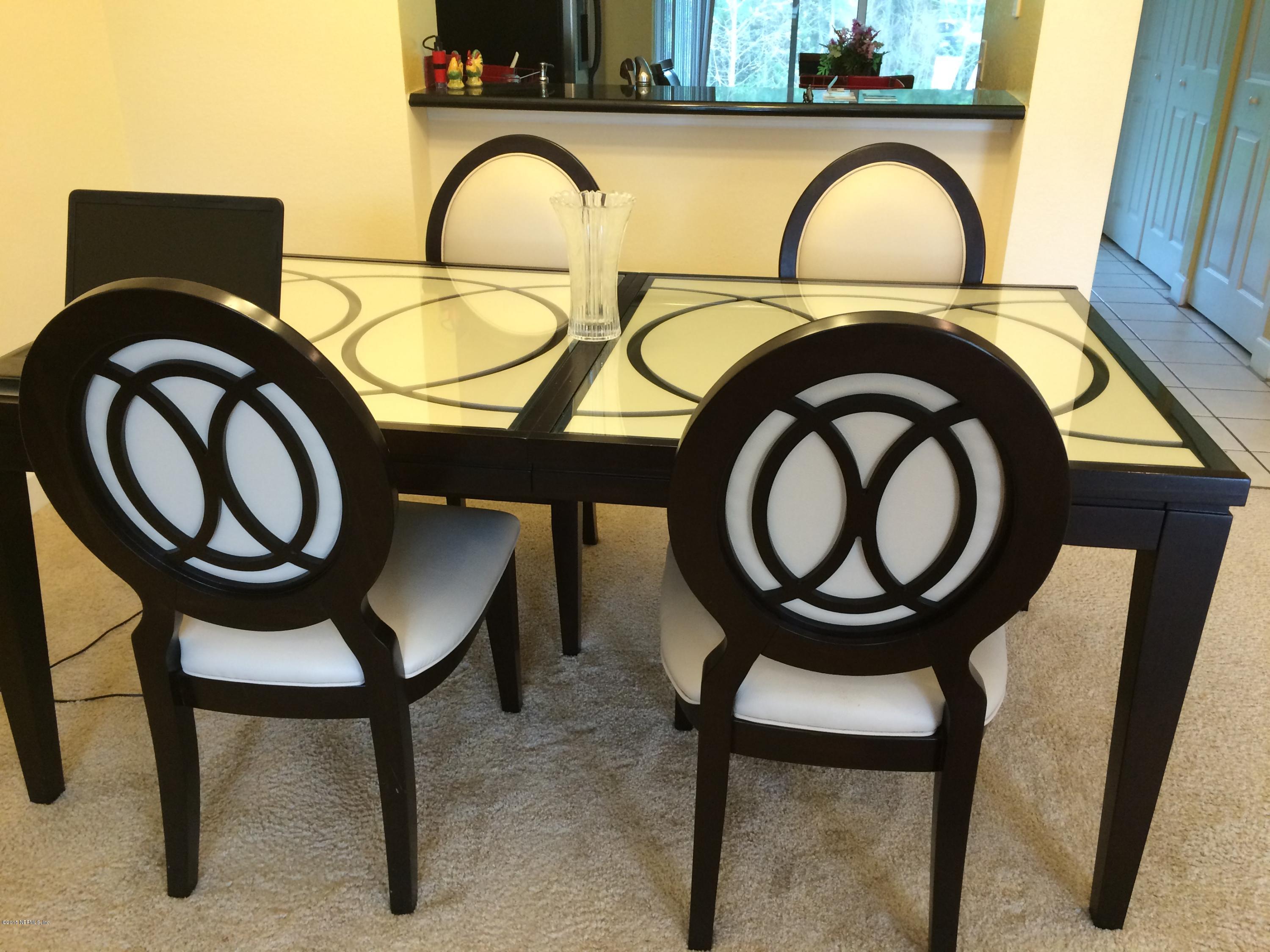 9745 Touchton Road, Unit 802 Jacksonville, FL 32246 - Photo 30 of 46 Dining area