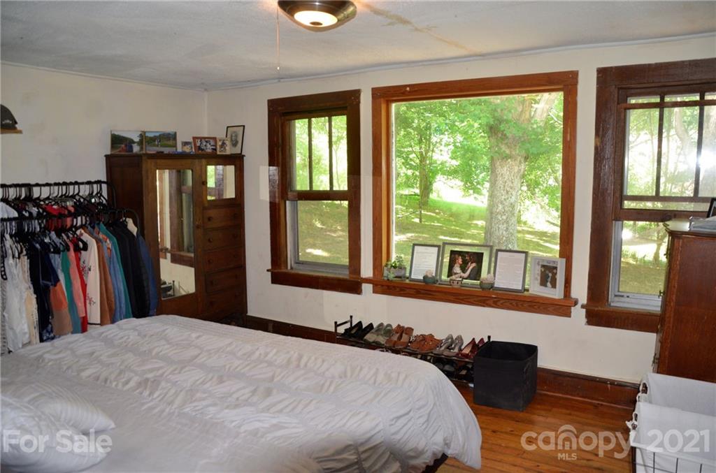30 Brookshire Rd Number 2 Leicester, NC 28748 - Photo 13 of 41 Gallery Image 13