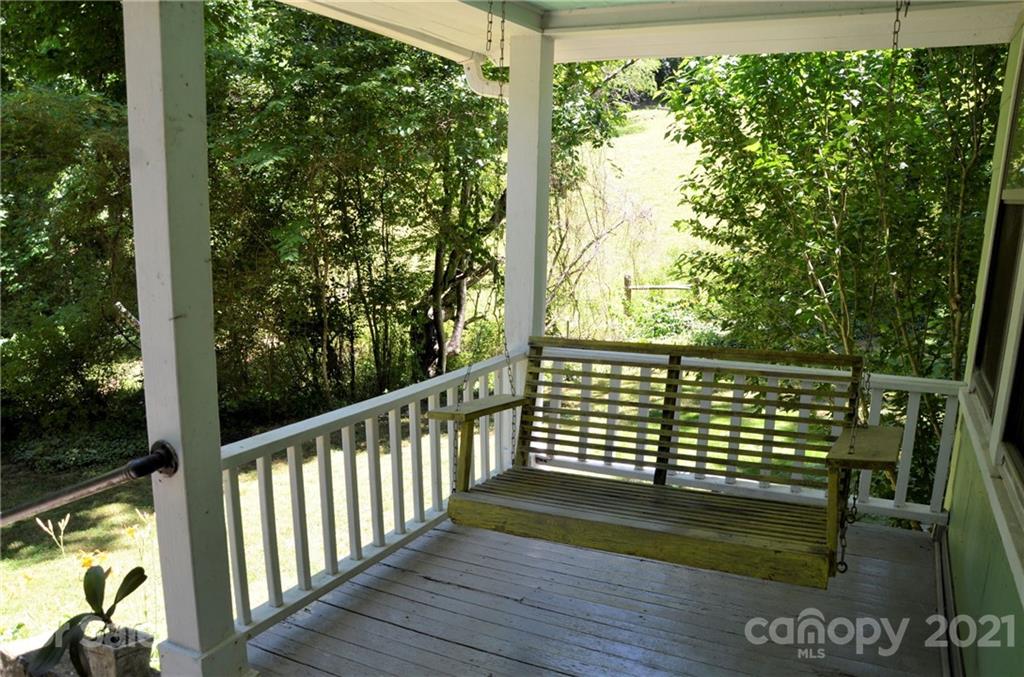 30 Brookshire Rd Number 2 Leicester, NC 28748 - Photo 3 of 41 Gallery Image 3