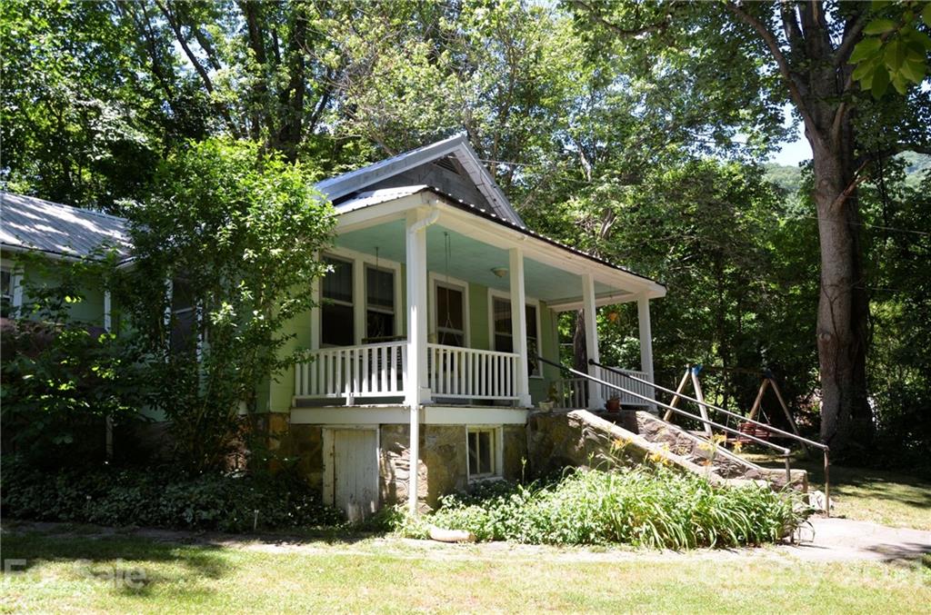 30 Brookshire Rd Number 2 Leicester, NC 28748 - Photo 26 of 41 Gallery Image 26