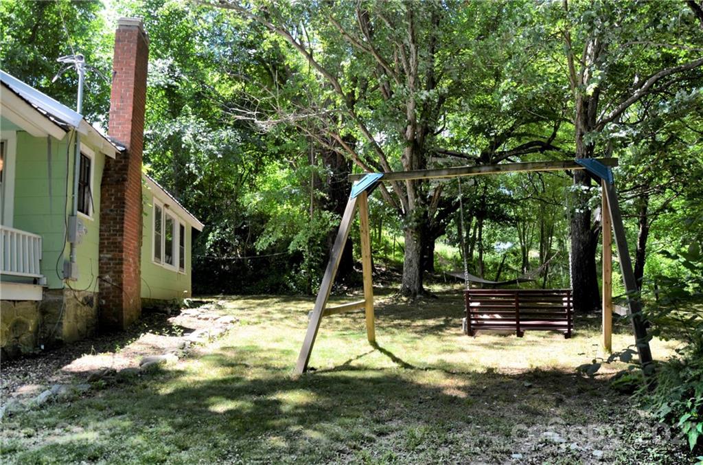 30 Brookshire Rd Number 2 Leicester, NC 28748 - Photo 27 of 41 Gallery Image 27