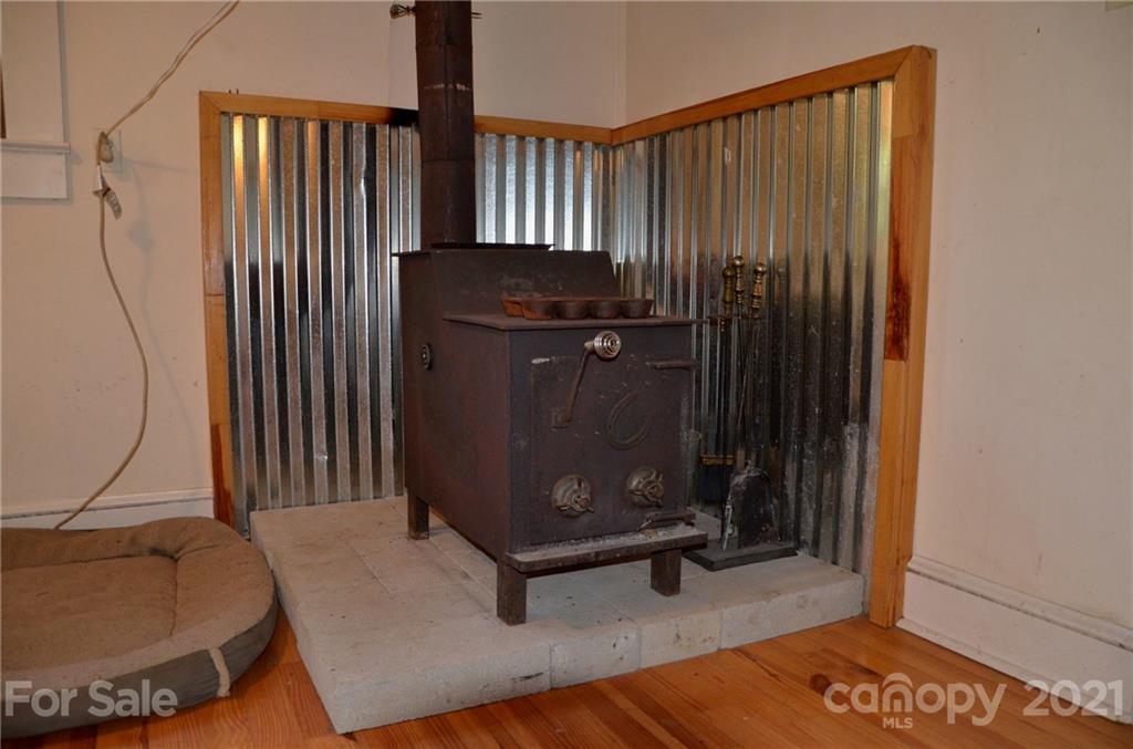 30 Brookshire Rd Number 2 Leicester, NC 28748 - Photo 8 of 41 Gallery Image 8