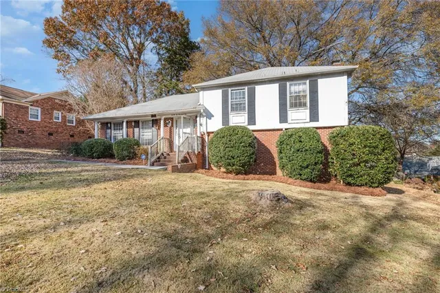 $189,900 | 2210 Dulaire Road, Greensboro, NC 27407