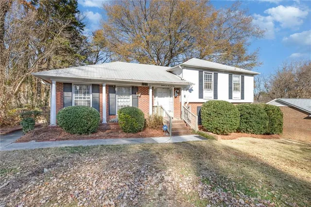 $189,900 | 2210 Dulaire Road, Greensboro, NC 27407