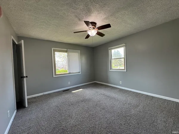 $234,900 | 7422 Edgedale Drive, Newburgh, IN 47630