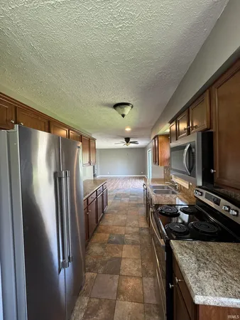 $234,900 | 7422 Edgedale Drive, Newburgh, IN 47630