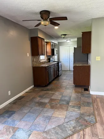 $234,900 | 7422 Edgedale Drive, Newburgh, IN 47630