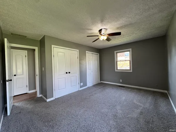 $234,900 | 7422 Edgedale Drive, Newburgh, IN 47630