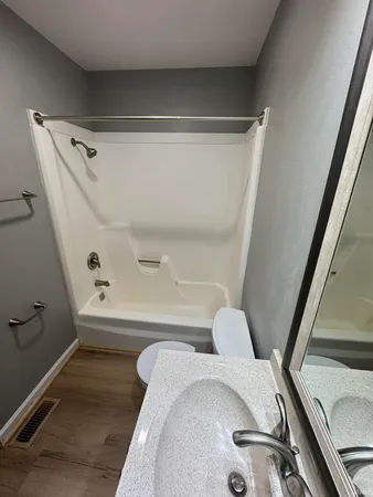 $234,900 | 7422 Edgedale Drive, Newburgh, IN 47630