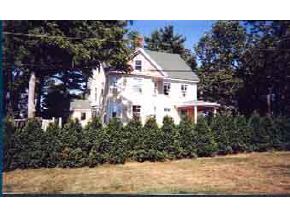 180 Whipple Road Kittery, ME 03904 - Photo 3 of 5 Gallery Image 3
