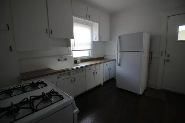 $110,000 | 84 Northbound Gratiot Avenue, Mount Clemens, MI 48043