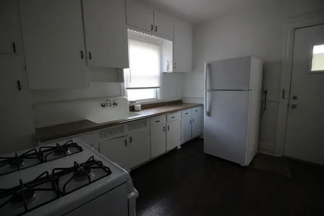 $110,000 | 84 Northbound Gratiot Avenue, Mount Clemens, MI 48043