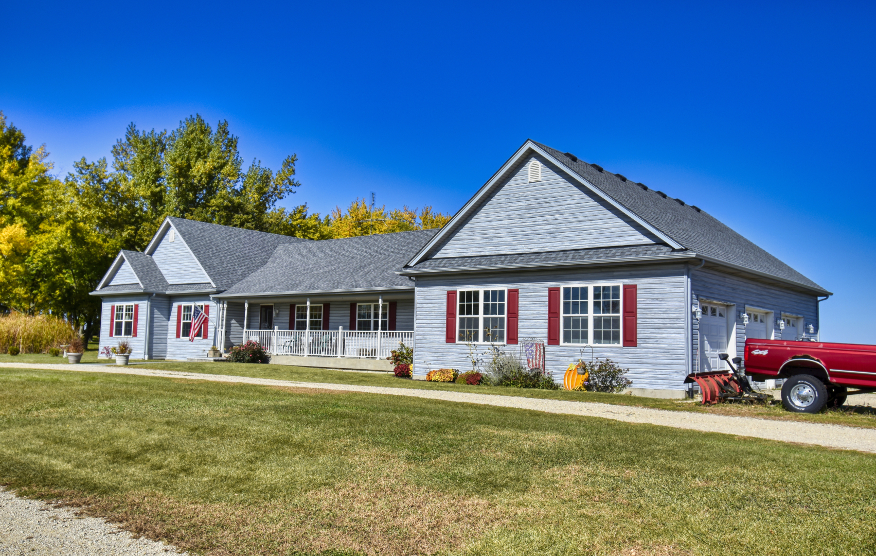 3322 Chicago Road Paw Paw, IL 61353 - Photo 27 of 37 a front view of a house with garden
