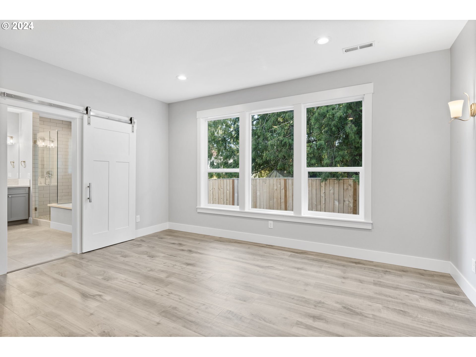 5826 Southwest Grayson Terrace Beaverton, OR 97078 - Photo 14 of 35