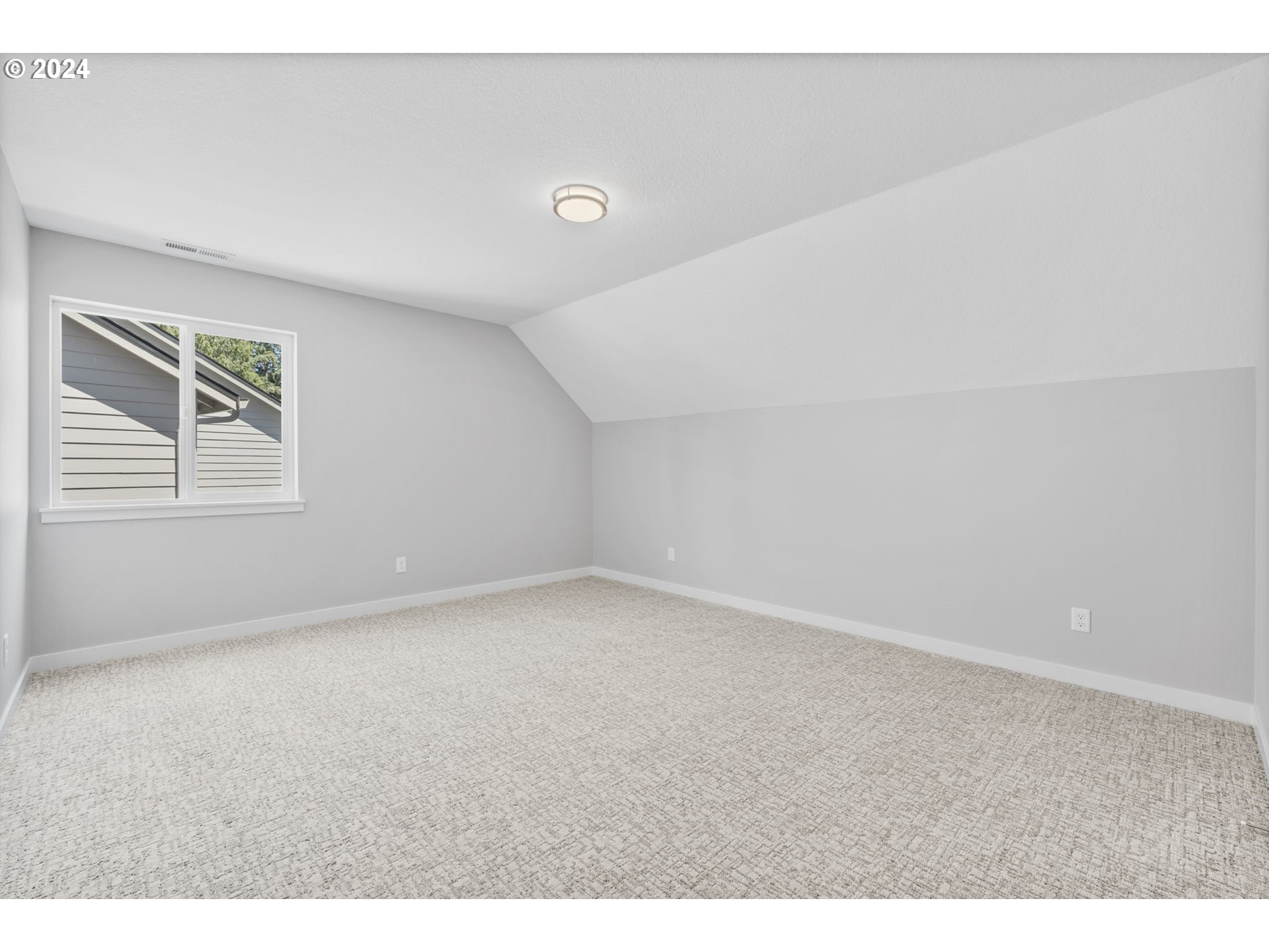 5826 Southwest Grayson Terrace Beaverton, OR 97078 - Photo 26 of 35