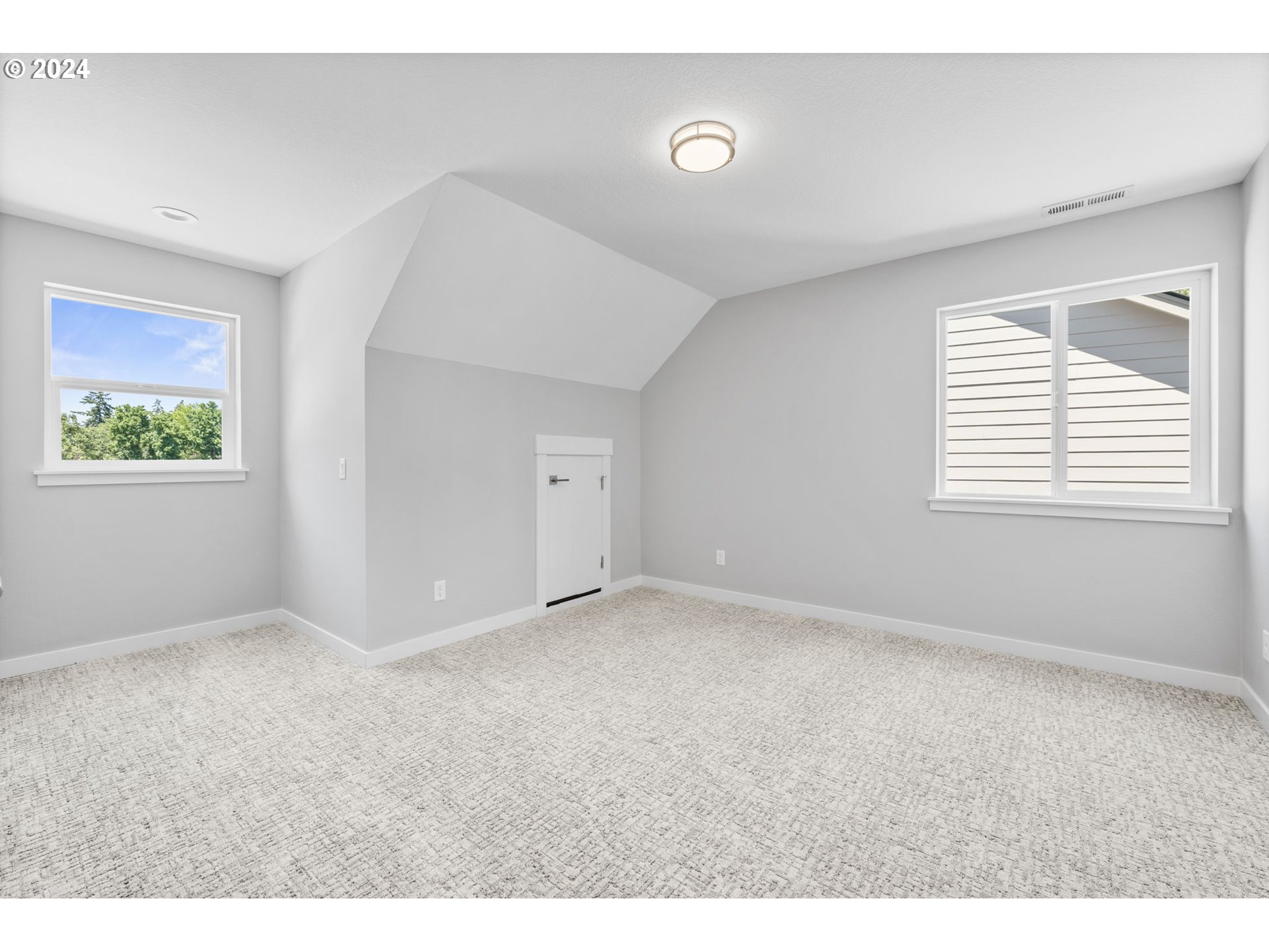 5826 Southwest Grayson Terrace Beaverton, OR 97078 - Photo 29 of 35