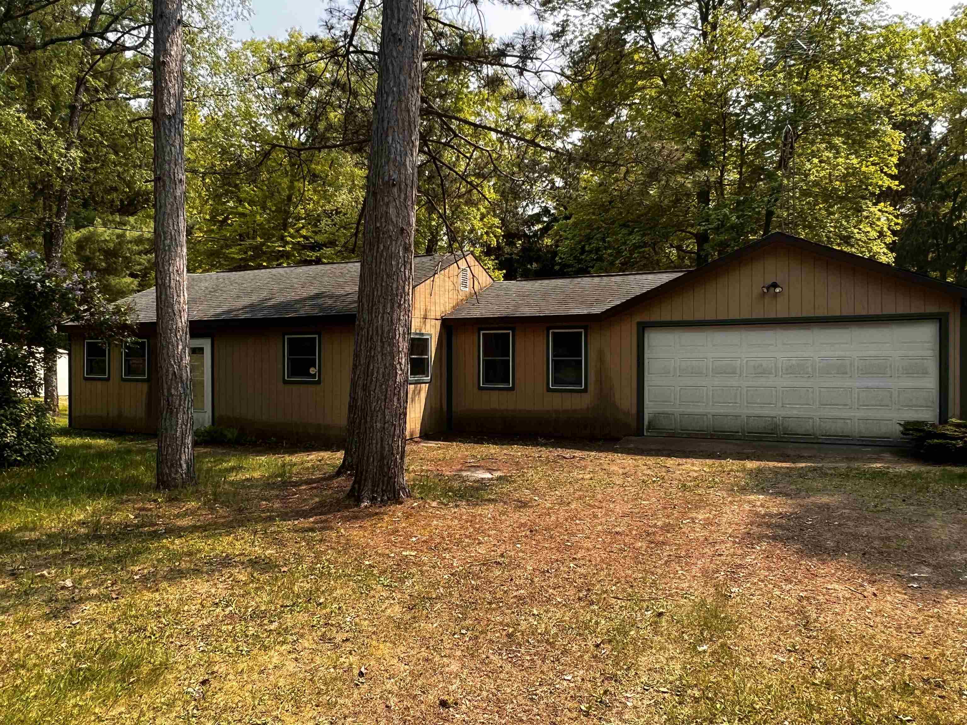 1157 Lawrence Road Harrison, MI 48625 - Photo 1 of 23