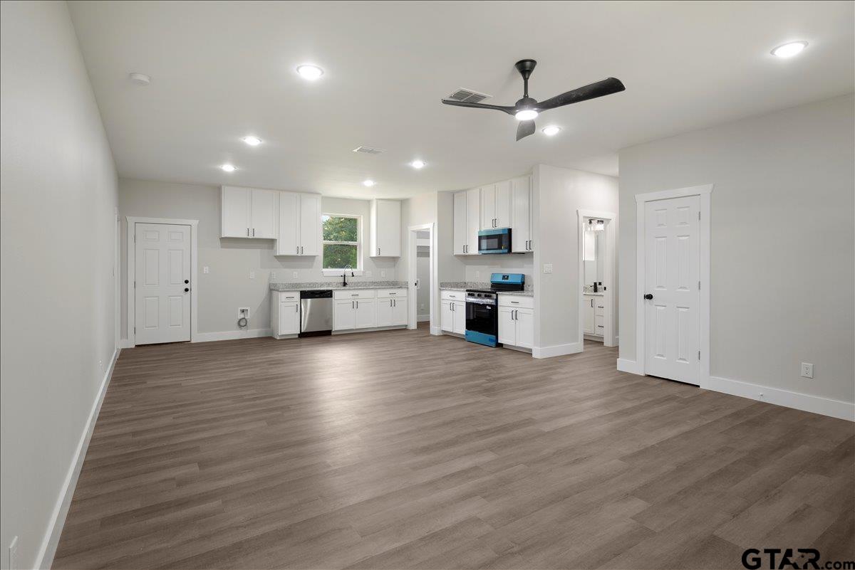 382 Pecos Street Bullard, TX 75757 - Photo 3 of 22