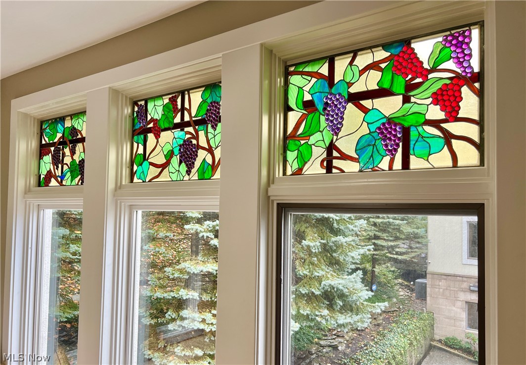 12666 Mayfield Road Cleveland Heights, OH 44106 - Photo 21 of 50 Custom stained glass transoms