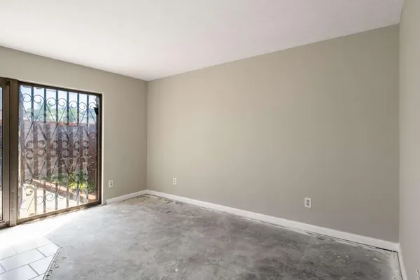 $94,500 | 3254 Strawberry Lane, Decatur, GA 30034