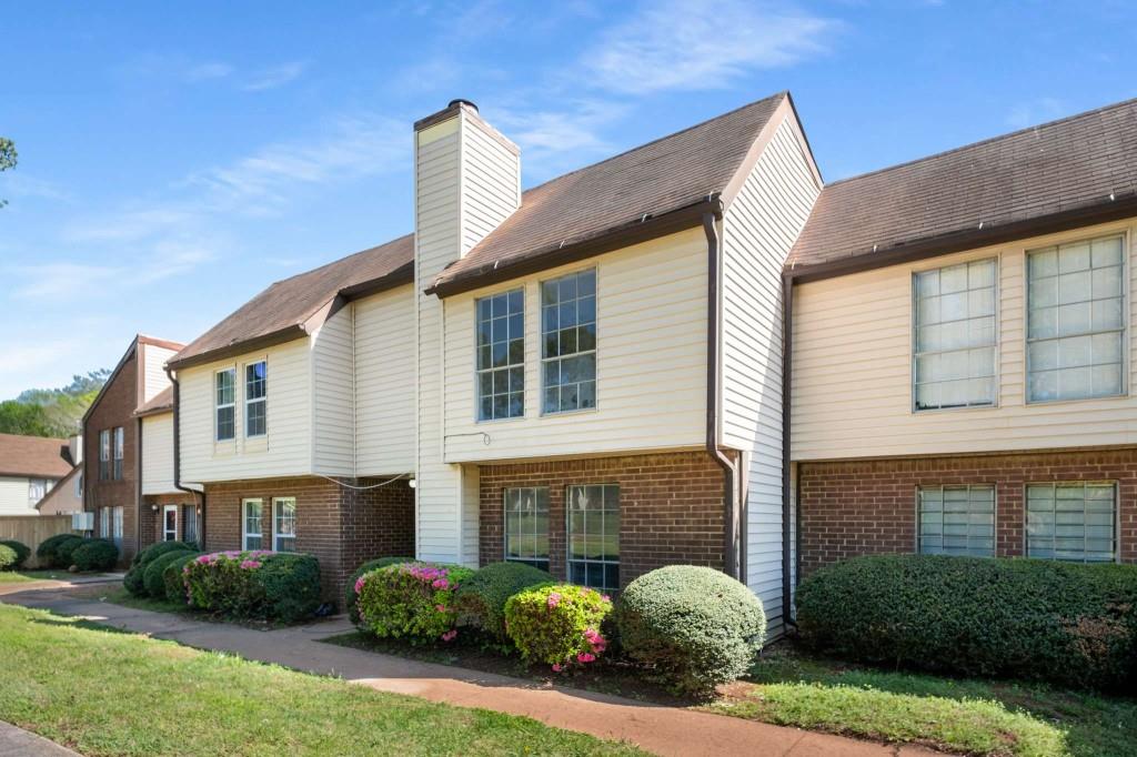 3254 Strawberry Lane Decatur, GA 30034 - Photo 4 of 27