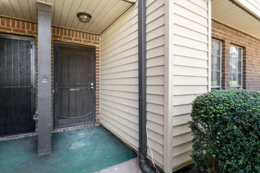 3254 Strawberry Lane Decatur, GA 30034 - Photo 5 of 27