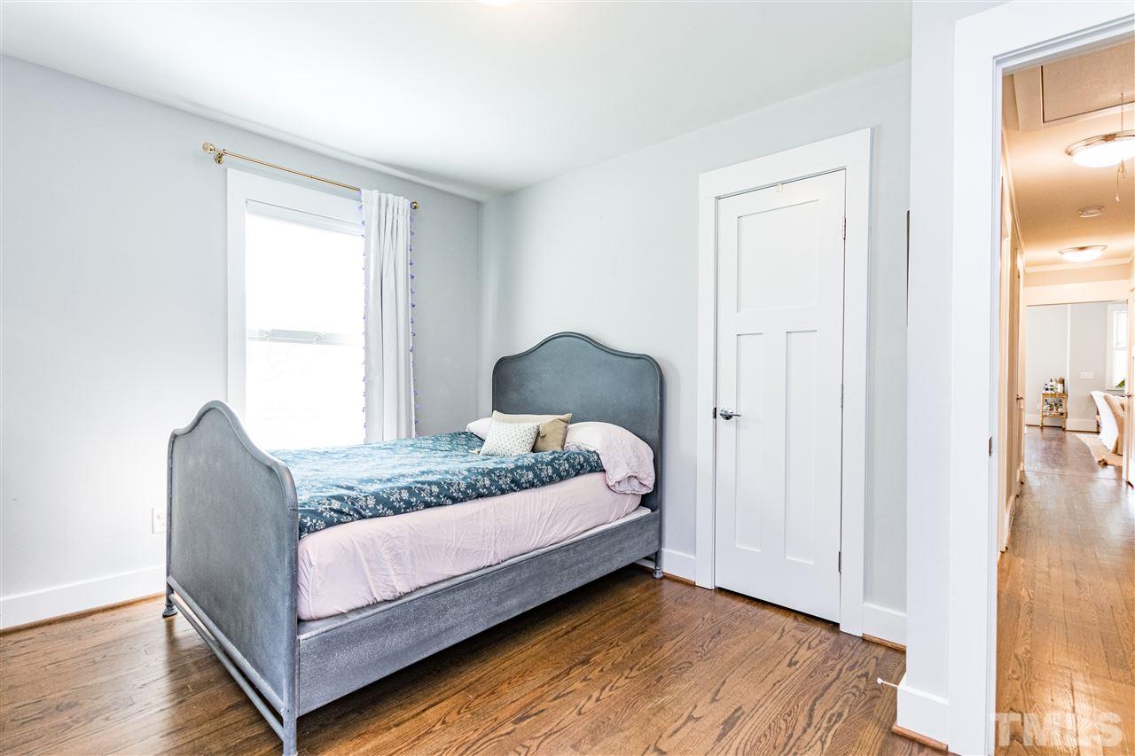 315 1/2 Georgetown Road Raleigh, NC 27608 - Photo 13 of 27