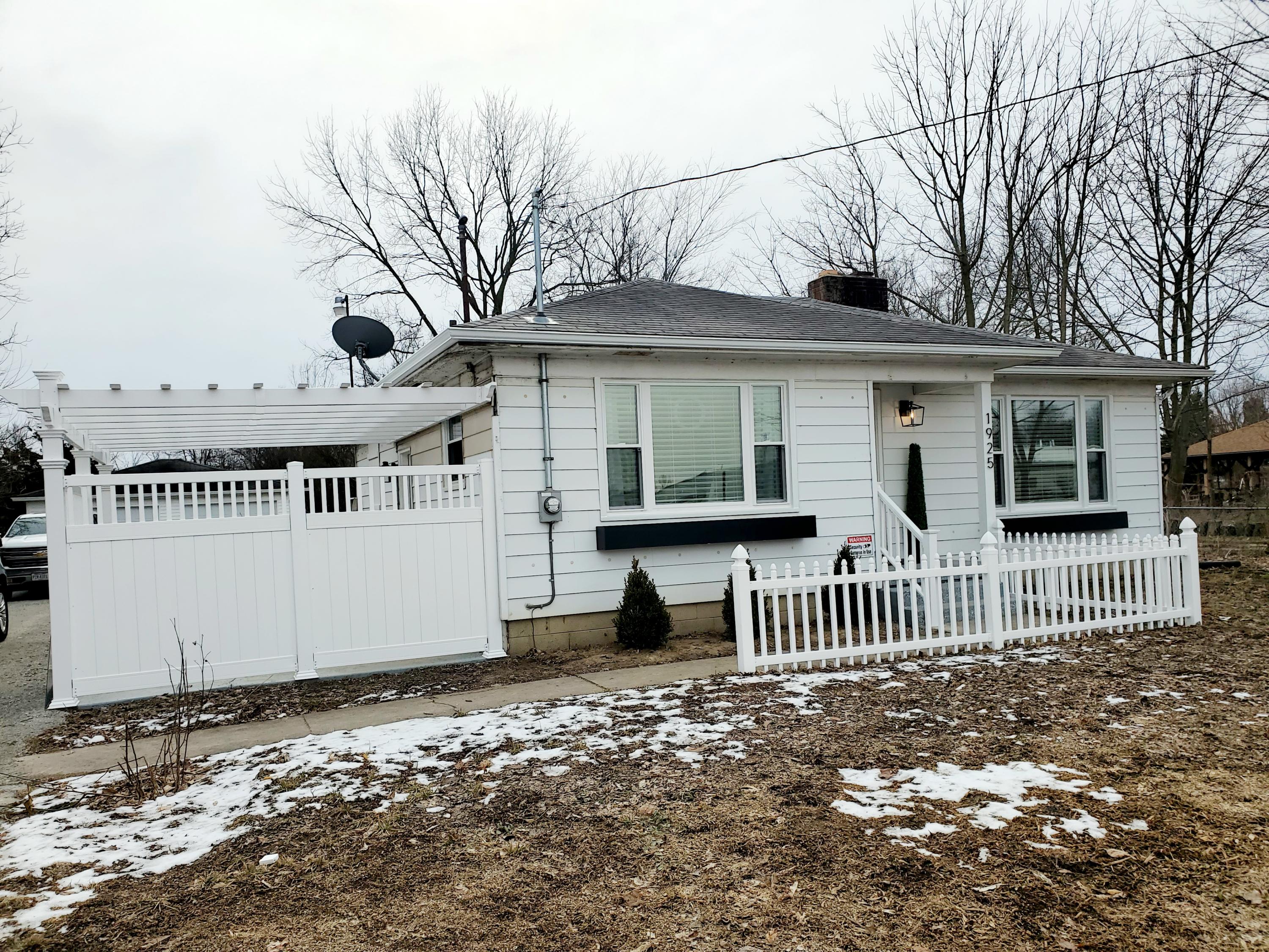 1925 East Leffel Lane Springfield, OH 45505 - Photo 2 of 28