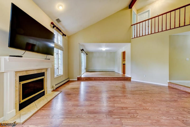 7 Matthew Road Wayne, NJ 07470 - Photo 9 of 37