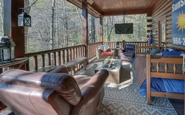 $599,900 | 483 Vineyard Creek Way, Murphy, NC 28906