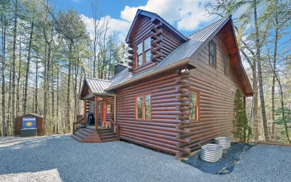 $599,900 | 483 Vineyard Creek Way, Murphy, NC 28906