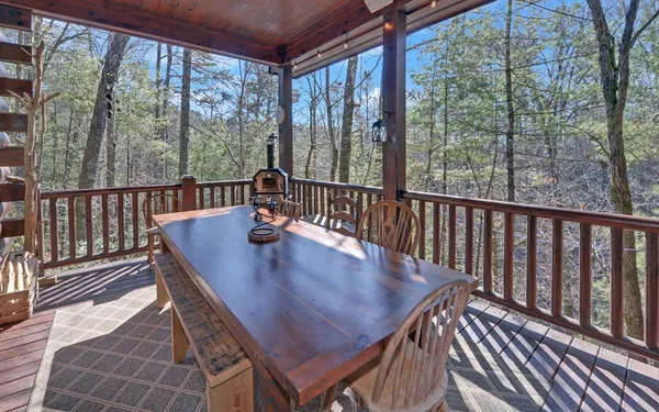 $599,900 | 483 Vineyard Creek Way, Murphy, NC 28906