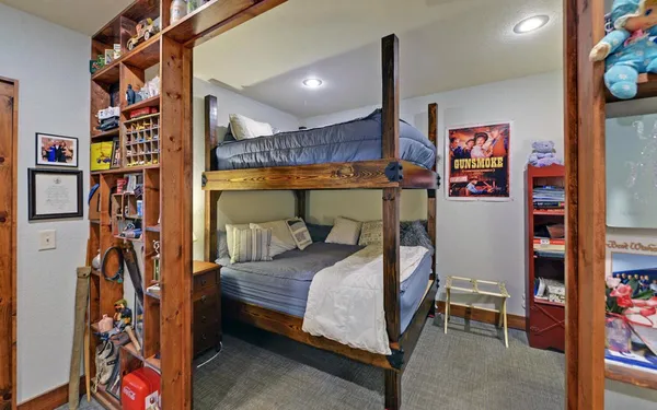 $599,900 | 483 Vineyard Creek Way, Murphy, NC 28906