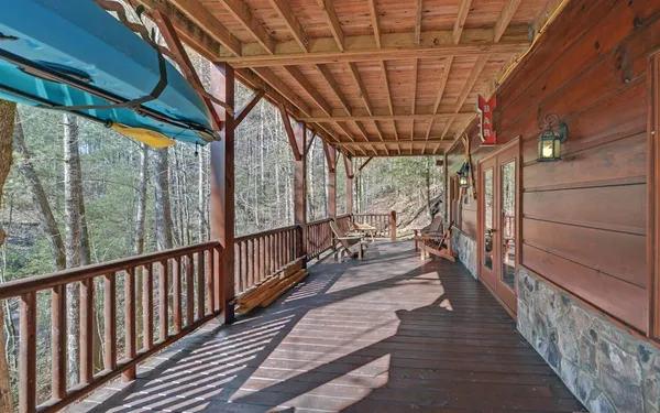 $599,900 | 483 Vineyard Creek Way, Murphy, NC 28906