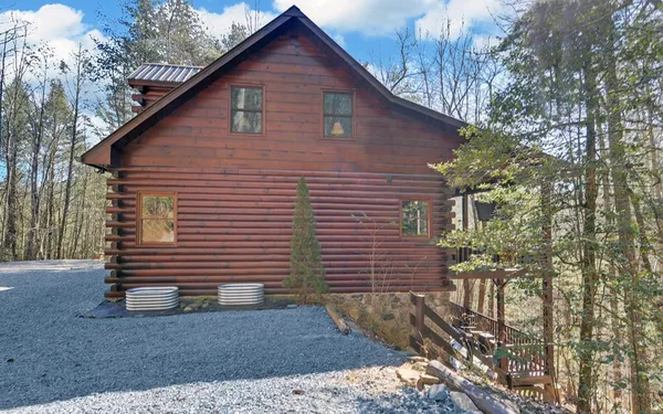 $599,900 | 483 Vineyard Creek Way, Murphy, NC 28906